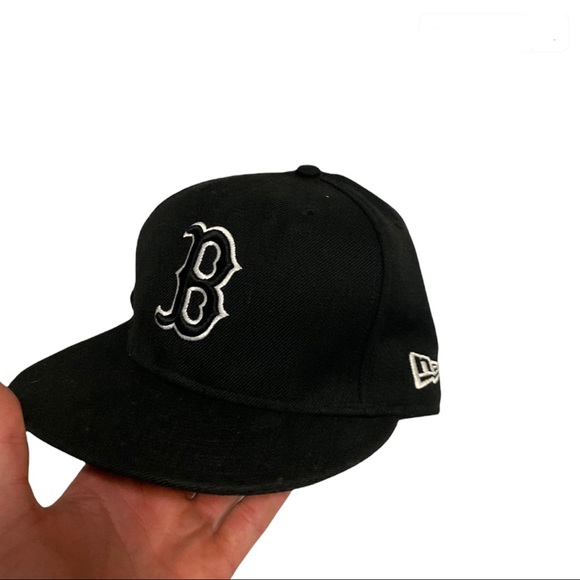 ⚾️ New Era Boston Red Sox fitted hat - Picture 2 of 5